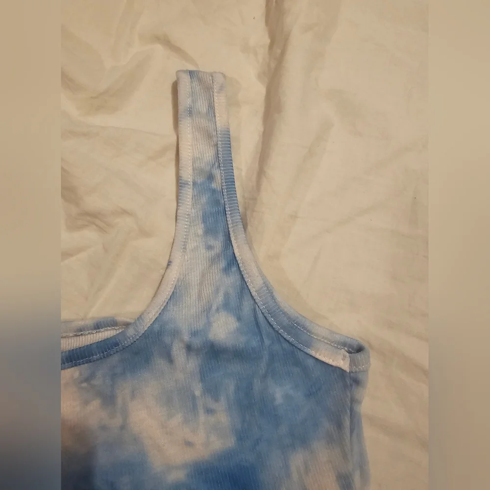White & Blue Tank Crop Top XS Shein - Picture 4 of 6